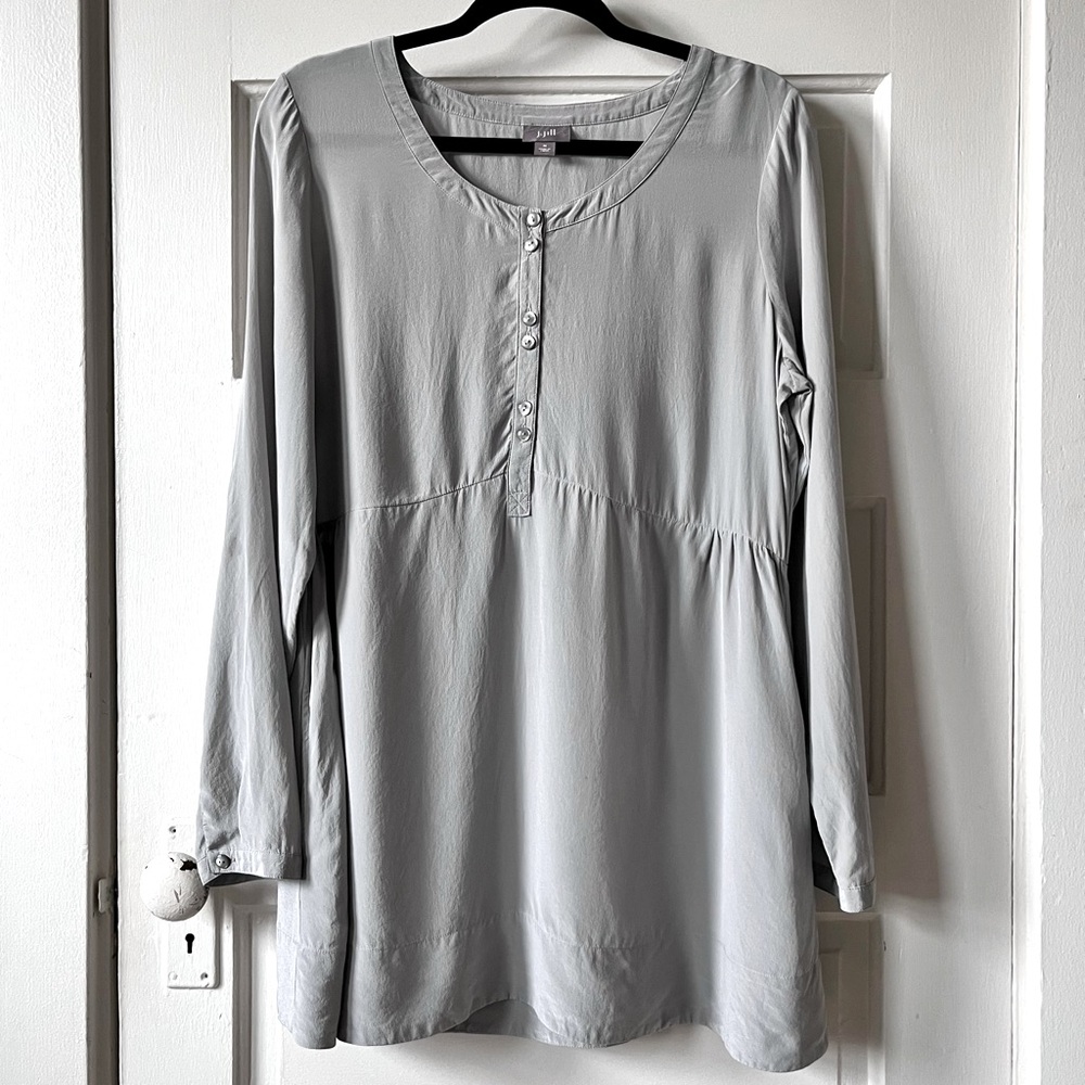 J. Jill 100% Silk Tunic Long Sleeve Blouse, button up, pockets.
